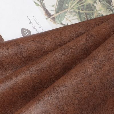 1.0 मिमी पीवीसी चमड़ा बैग के लिए खरोंच प्रतिरोधी सोफा नकली चमड़ा रेट्रो तेल ब्रश