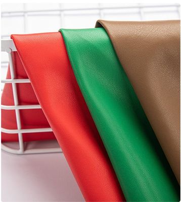 अनुकूलित प्रोटीन वस्त्र पीयू चमड़े धोने योग्य कपड़े 0.7 मिमी मोटाई