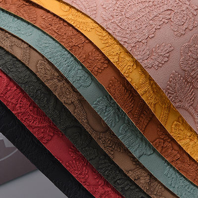 थ्रीडी रेट्रो फ्लोरल एम्बोस्ड पीवीसी लेदर फॉर हैंडबैग पैकेजिंग बॉक्स डेकोरेटिव फैब्रिक प्लेसमैट फेक्स लेदर