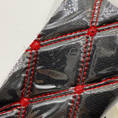 कस्टम रजाईदार पीवीसी लेदर कार फुट मैट 4.6 मिमी मोटा फोम पैडिंग के साथ, स्ट्रेची फिट, उभरा हुआ, कढ़ाई वाला कार सीट सोफा बैग के लिए