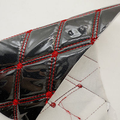 कस्टम रजाईदार पीवीसी लेदर कार फुट मैट 4.6 मिमी मोटा फोम पैडिंग के साथ, स्ट्रेची फिट, उभरा हुआ, कढ़ाई वाला कार सीट सोफा बैग के लिए