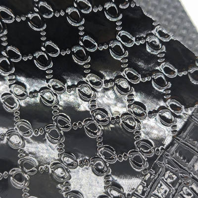 जूते के बैग की सजावट के लिए उच्च-चमकदार पीवीसी मगरमच्छ उभरा हुआ बुना हुआ अनाज ज्यामिति पशु सिंथेटिक कृत्रिम चमड़ा शिल्प के लिए