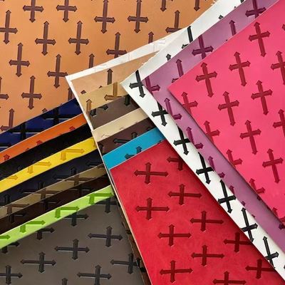 जूते के बैग टेबल मैट के लिए अनुकूलित PU विनाइल फैशन रंग परिवर्तन उभरा सिंथेटिक चमड़ा, नकली चमड़ा फैब्रिक