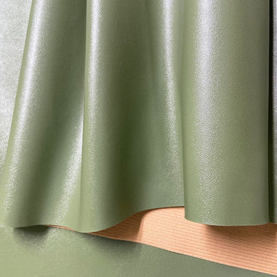 0.7 मिमी मोटाई 54/55" चौड़ाई 140 सेमी चौड़ाई बैग, वॉलेट और बेल्ट के लिए पु सिंथेटिक लेदर फ़ॉक्स लेदर