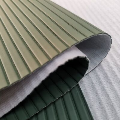 फर्नीचर, सोफा सीटों, घरेलू सामानों के लिए पीवीसी धारीदार दानेदार सिंथेटिक कृत्रिम चमड़ा उभरा हुआ नकली चमड़ा सामग्री