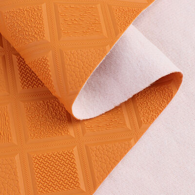 कार फुट कार सीट सोफा सजावट बैग के लिए पीवीसी एंटीस्किड रम्बस उभरा हुआ स्टाइल आर्टिफिशियल सिंथेटिक लेदर, फैक्स लेदर फैब्रिक