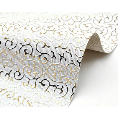 थोक पीवीसी गोल्डन फिल्म एम्बॉस्ड स्टाइल आर्टिफिशियल सिंथेटिक लेदर बैग पैकेजिंग बॉक्स जूते नोटबुक फैब्रिक के लिए