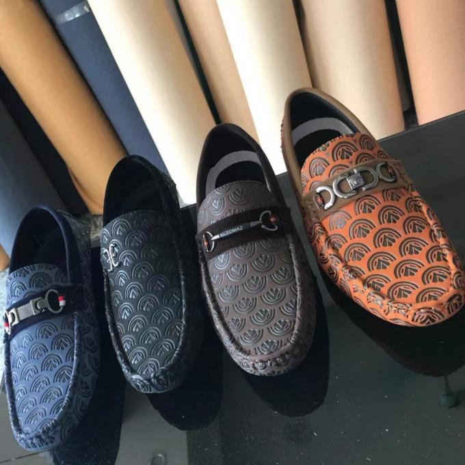 जूते के बैग टेबल मैट के लिए अनुकूलित PU विनाइल फैशन रंग परिवर्तन उभरा सिंथेटिक चमड़ा, नकली चमड़ा फैब्रिक 21